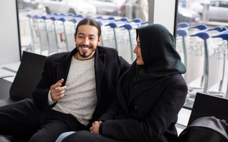 Ultimate Guide to Umrah Transport Service: Comfort, Convenience, and Cost