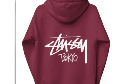 Bold Colors, Sleek Cuts: The Stylish Hoodie Revolution