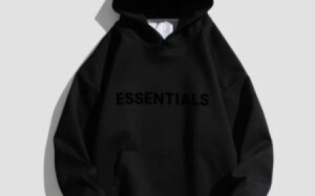 The Art of Looking Effortless in a Stylish Hoodie